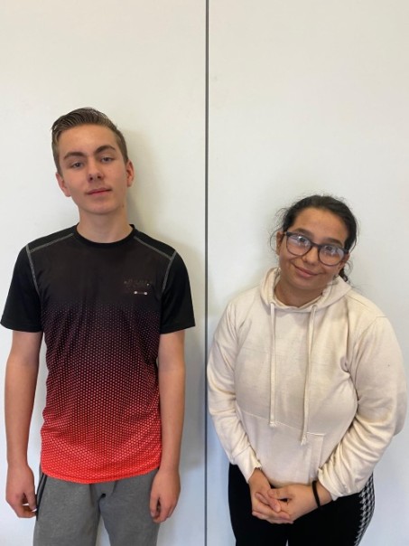 Foto des Schülersprechers und der Schülersprecherin