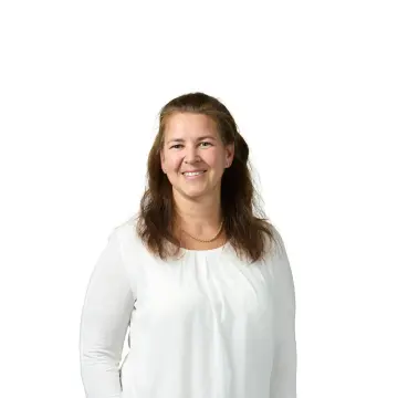 Porträtfoto von der Schulleiterin Borbála Kaltenbach